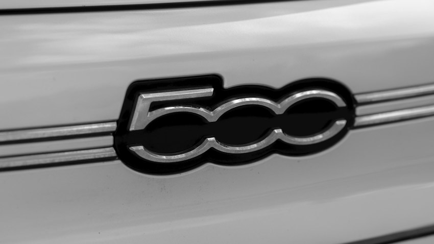フィアット(FIAT)のエンブレム・ロゴ