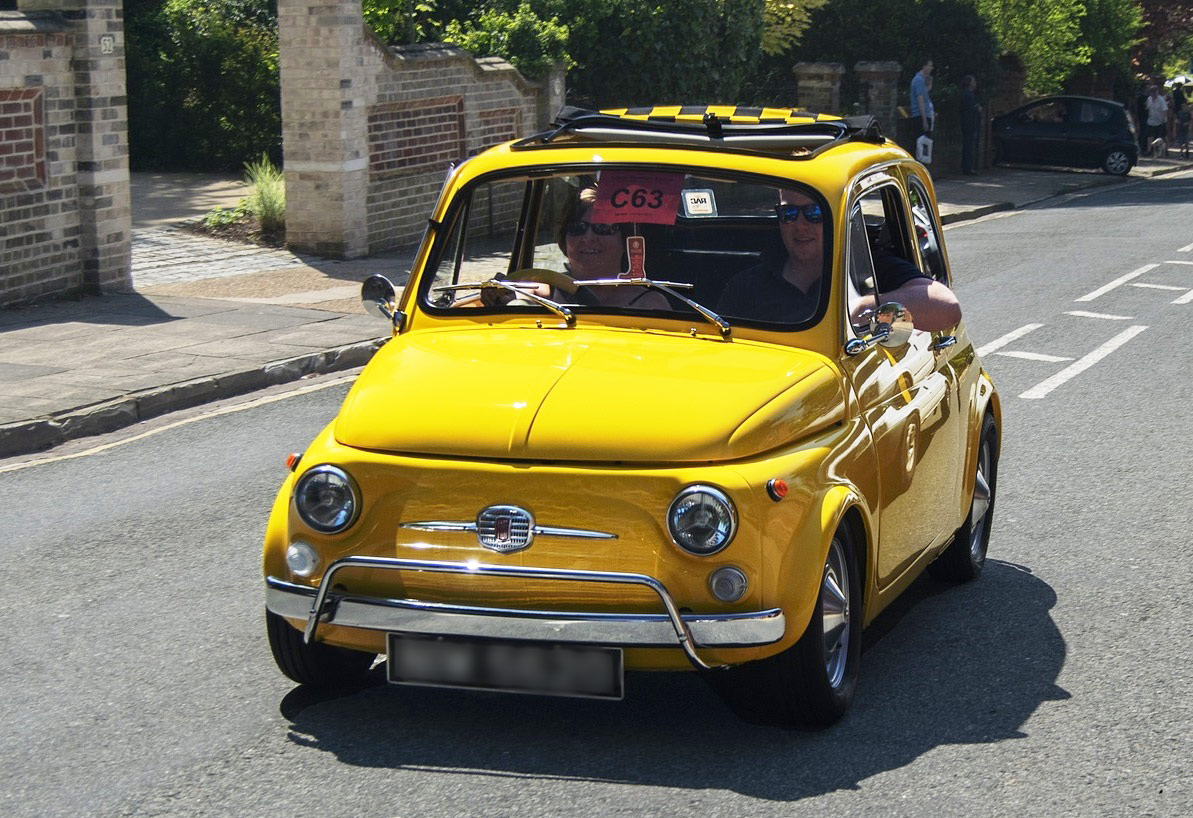 ルパン三世「カリオストロの城」に登場するFIAT500