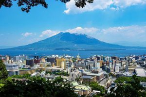 城山展望台から眺める桜島と鹿児島の街