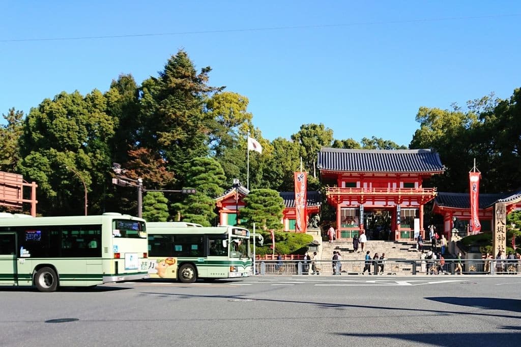 1台の輸入車を長く大切に乗る京都のオーナー様へ。年式だけで価値を下げない「愛情査定」