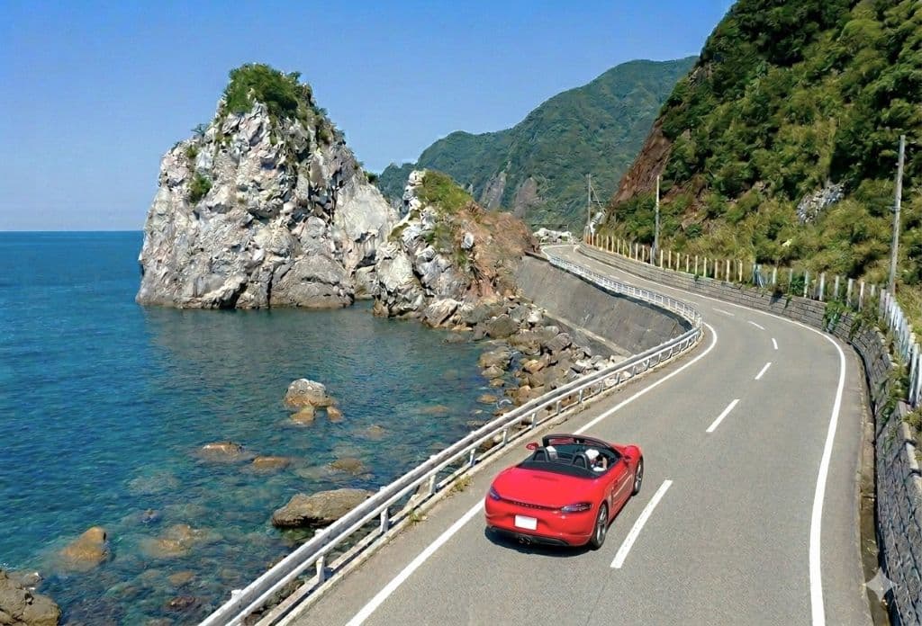 和歌山の沿岸部で乗っていた輸入車は安くなる？海風の影響を心配するオーナーへ送る売却のコツ