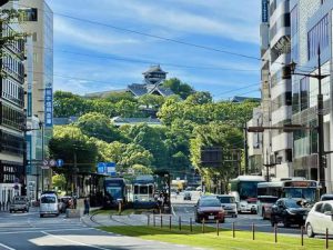 熊本市街地と熊本城（熊本県）